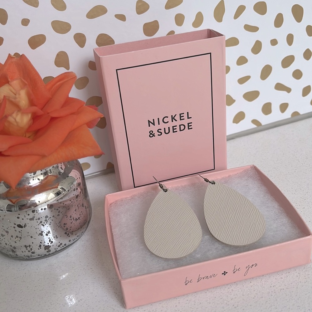 Nickel & Suede Small Suede Teardrop Earrings Cream Off White with storage box
